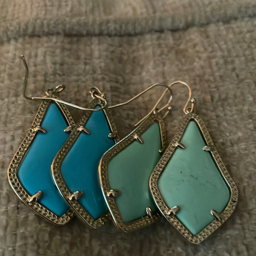 Kendra Scott earrings